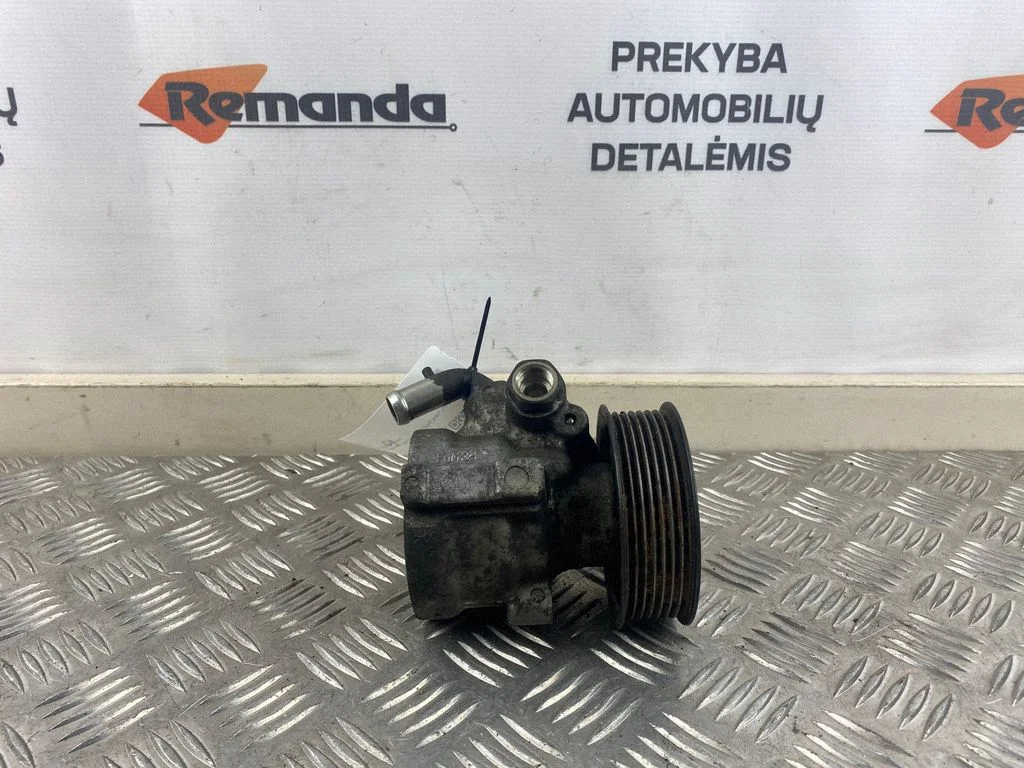 Roolivõimendi pump 26057304