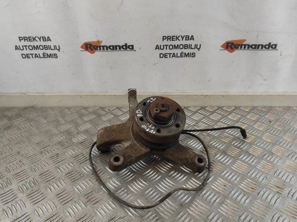 Front wheel hub spindle knuckle – front right