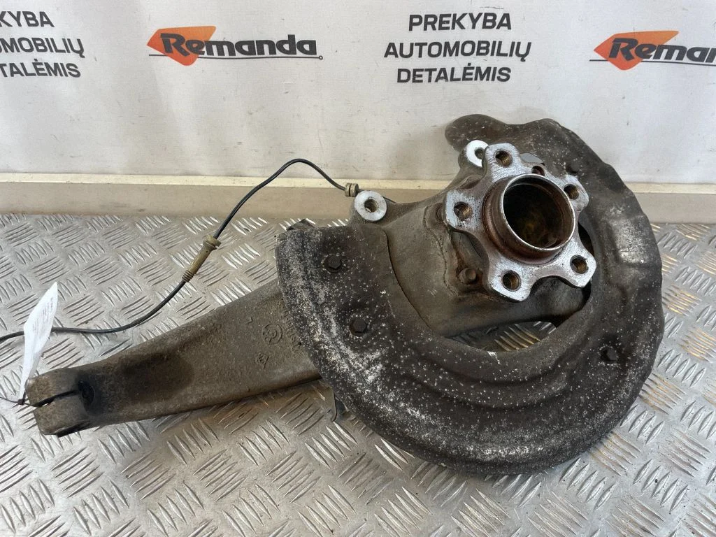 Piasta przednia 6861797