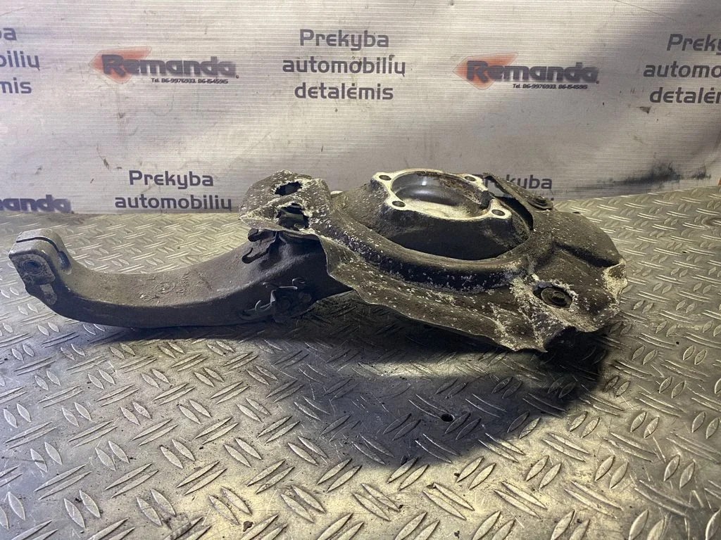 Priekšējā rumba – priekšējā kreisā