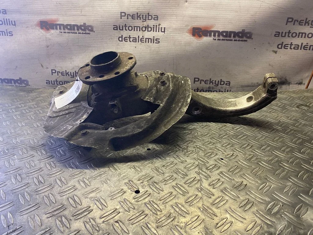 Front wheel hub – BMW X5 E70 (2006-2013)