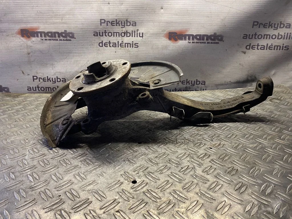 Priekšējā rumba 7L0407258