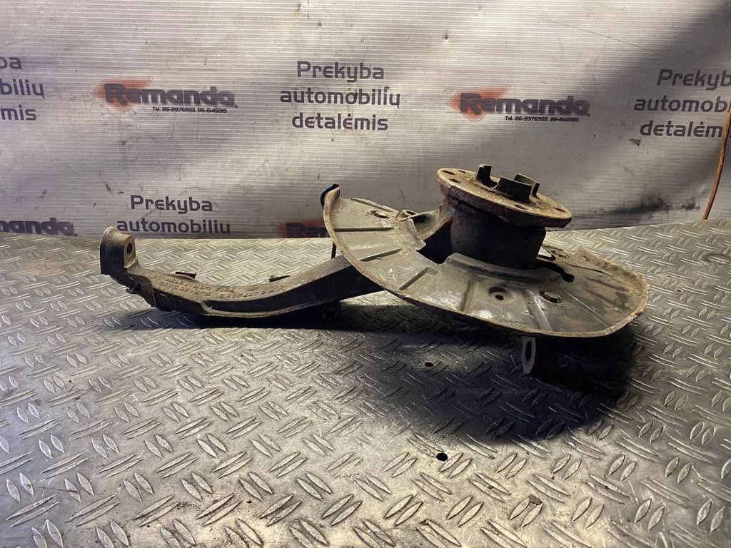 Priekšējā rumba 7L0407258