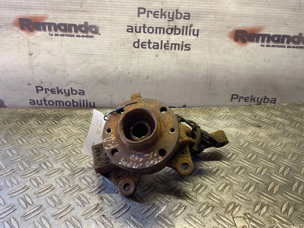 Front wheel hub – Renault Modus (2004-2007), front right