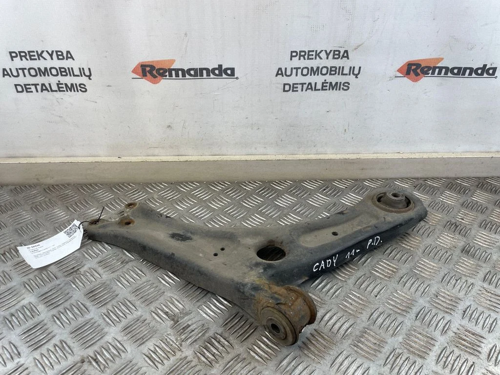 Front lower control arm/wishbone – front right