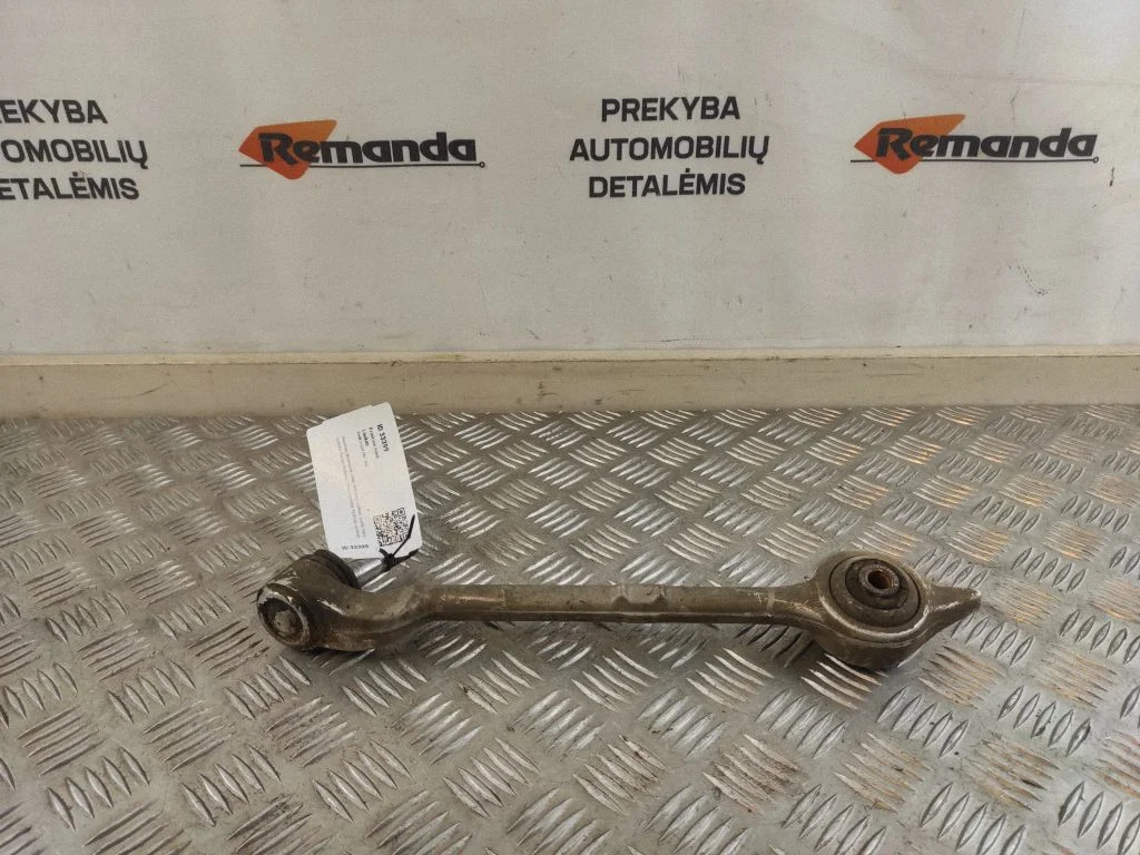 Front lower control arm/wishbone – front right