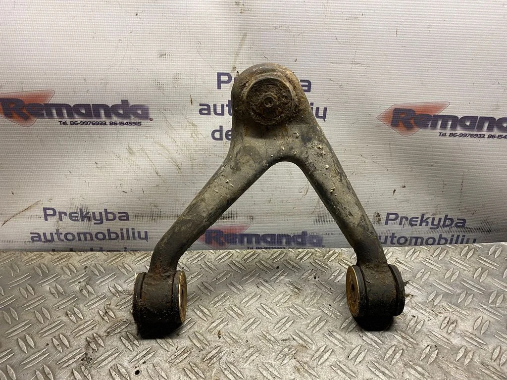Front lower control arm/wishbone – front left