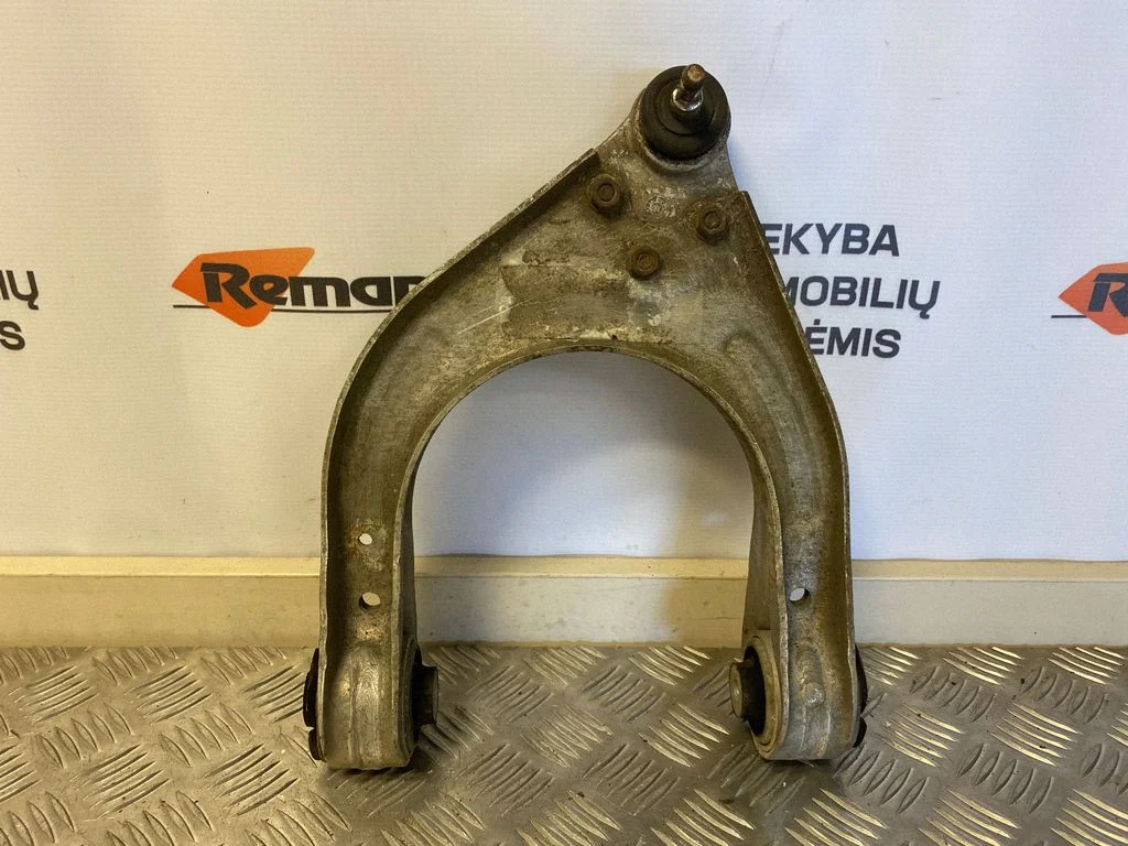 Front lower control arm/wishbone – left