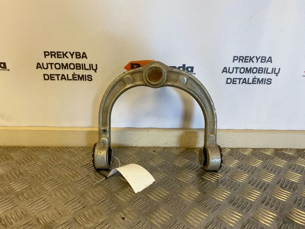 Priekšējā apakšējā svira/svārsts – labā