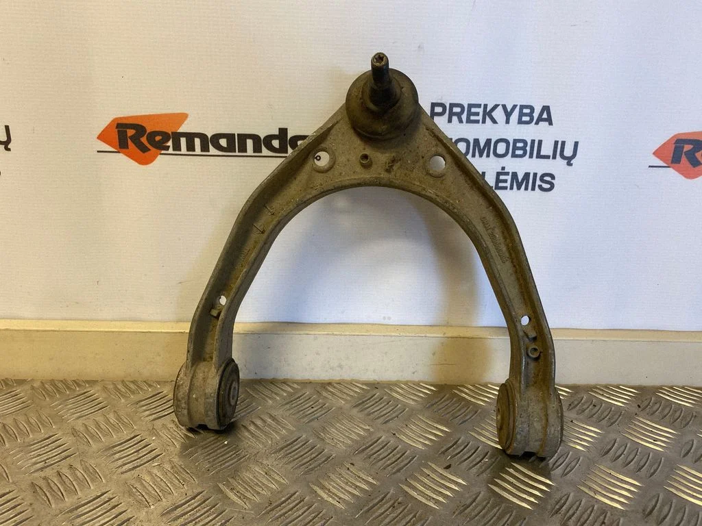 Front lower control arm/wishbone 7L0407047