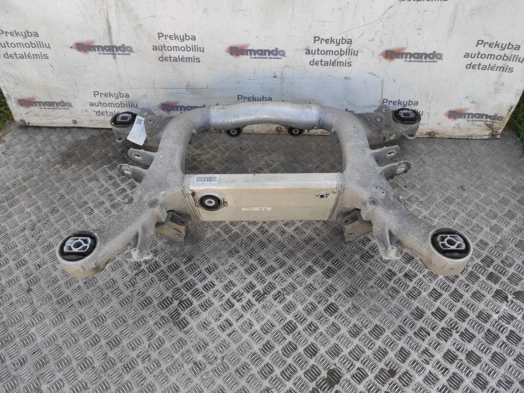 Aizmugurējais apakšrāmis – BMW 5. sērija G30 G31 G38 (2016-)
