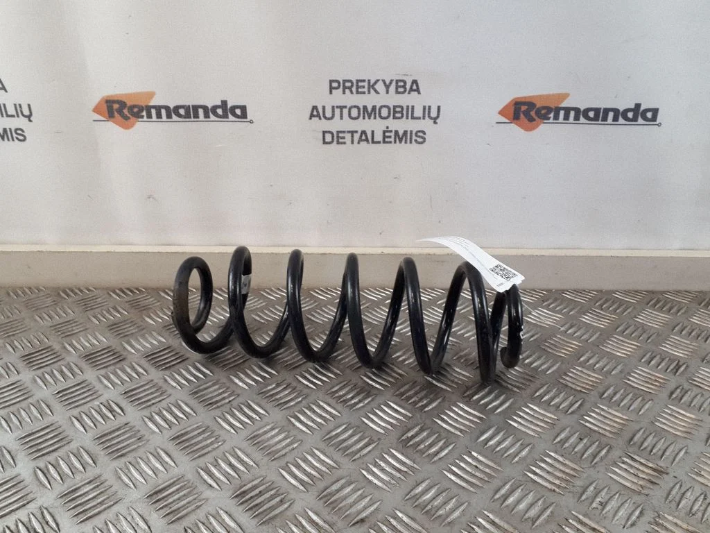 Tagumine keerdvedru – Volkswagen Arteon (2017-)