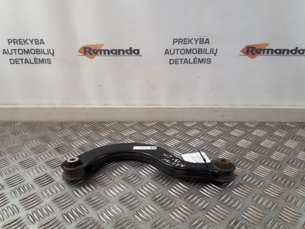 Aizmugurējā svira 5Q0505323D