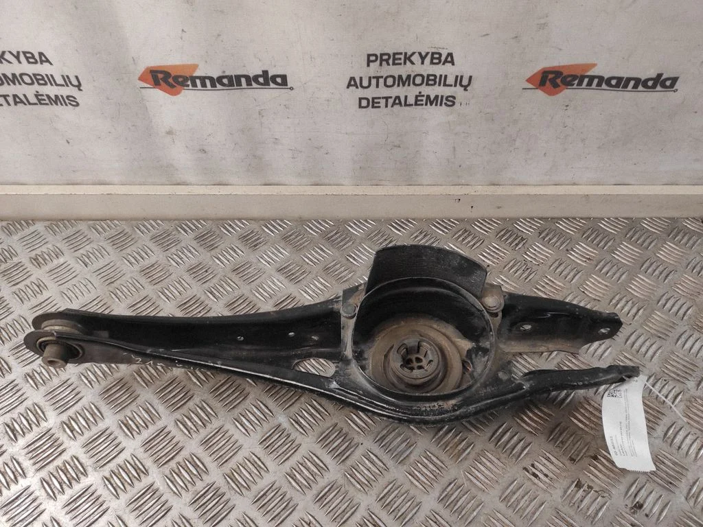 Aizmugurējā svira 5Q0505311J