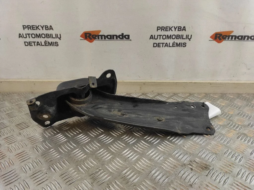Tagumine ülemine õõtshoob – Volkswagen Tiguan (2007-2016)