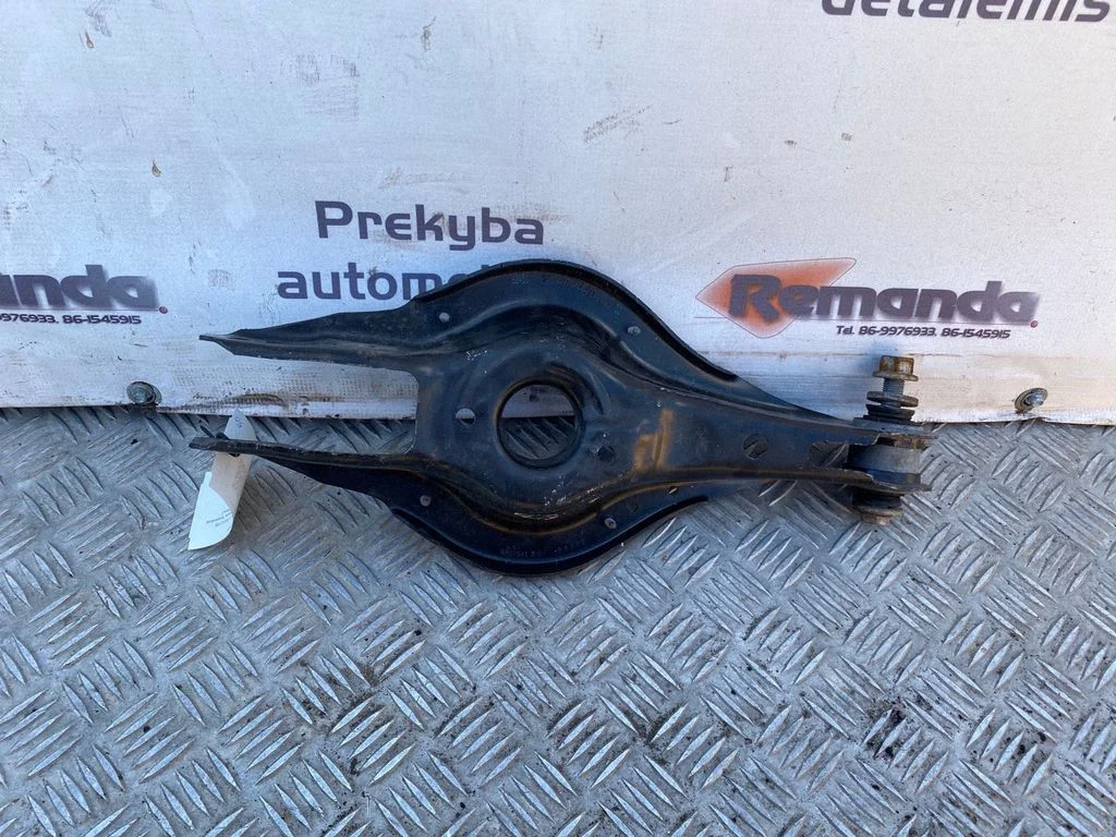 Rear upper control arm/wishbone 33326867540