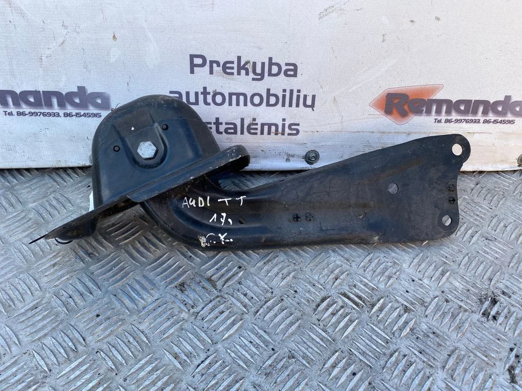Tagumine ülemine õõtshoob 5Q0505225