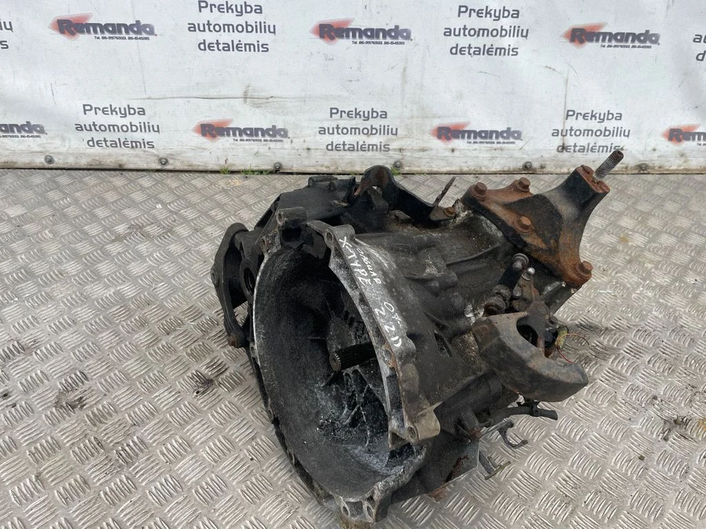 Mechaninė 6 pavarų dėžė