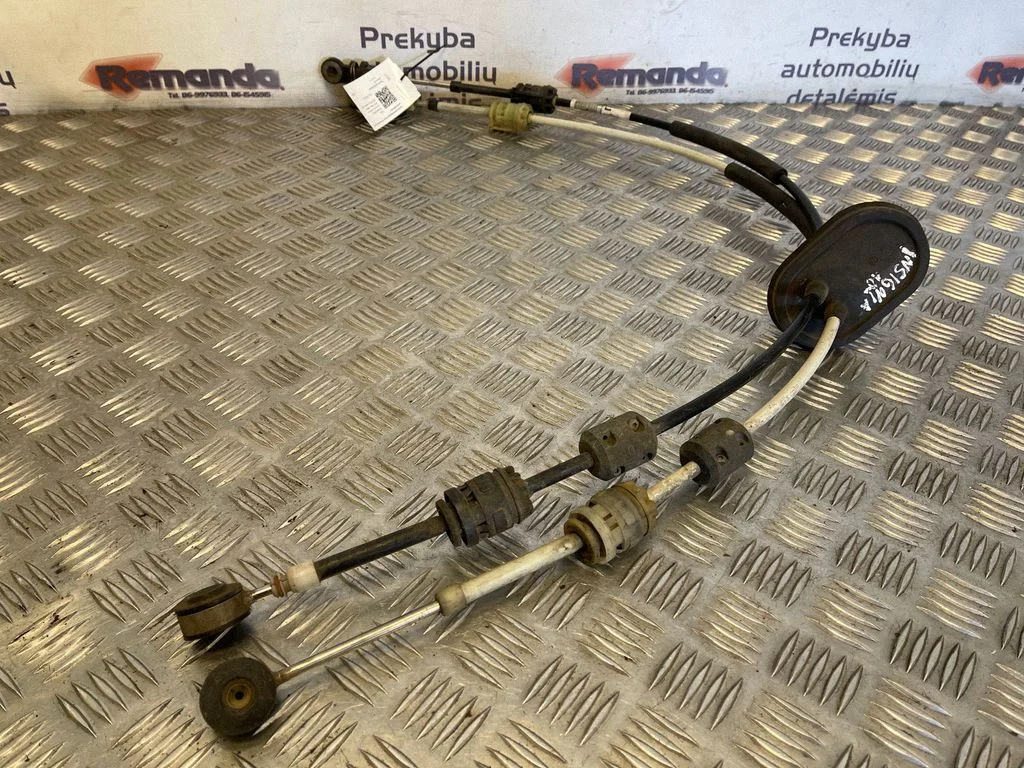 Pavarų perjungimo trosas
