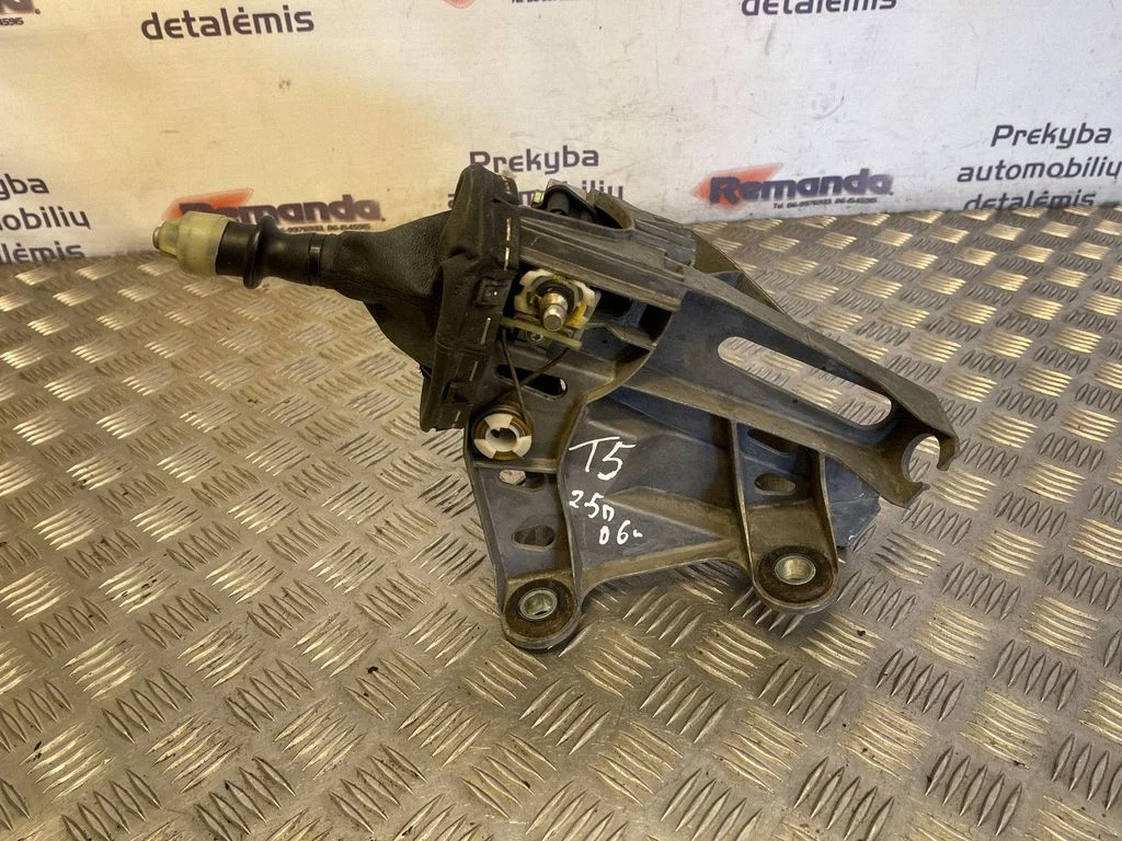 Gear selector mechanism – Volkswagen Transporter - Caravelle T5 (2003-2015)