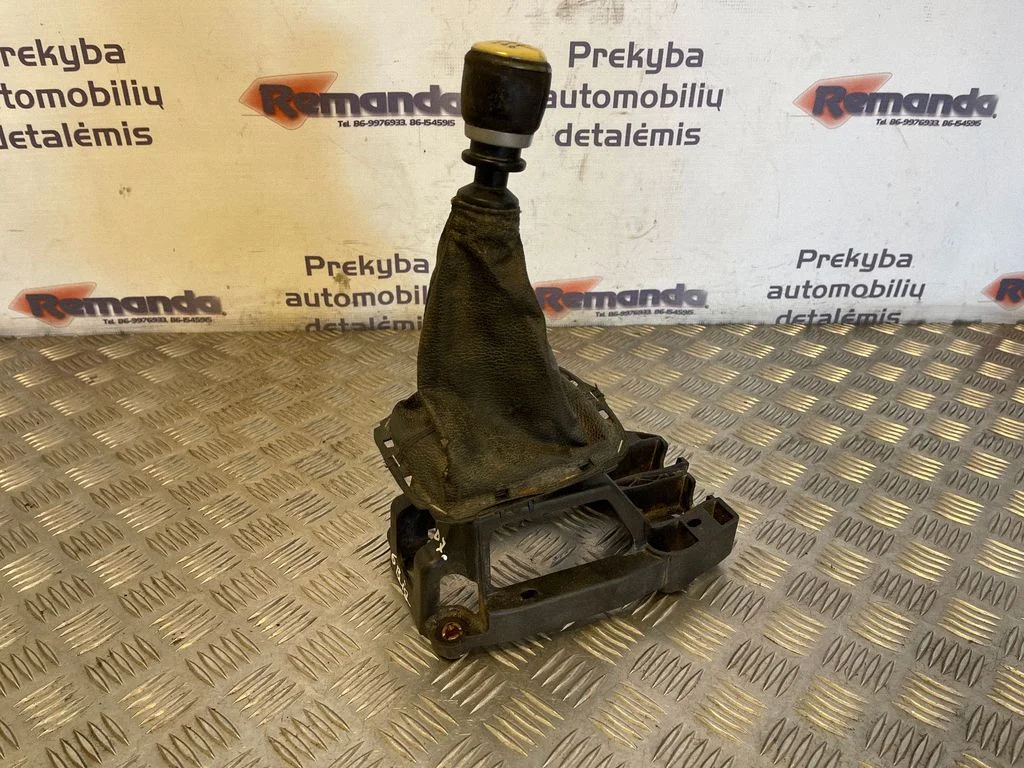 Pārnesumu pārslēgšanas mehānisms (kulise) 335300510