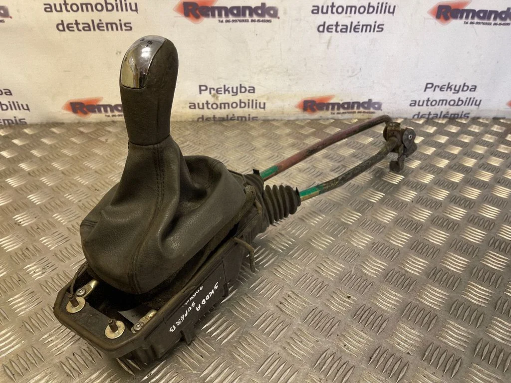 Pavarų perjungimo mechanizmas (kulisa)