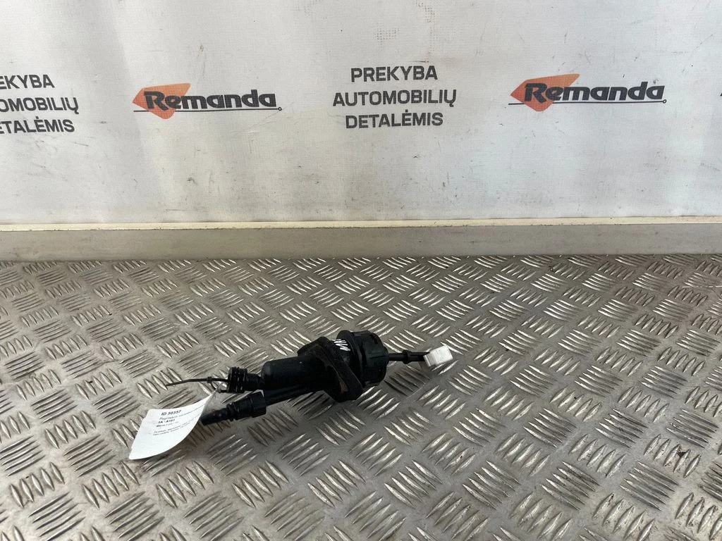 Clutch master cylinder 3M517A543AF