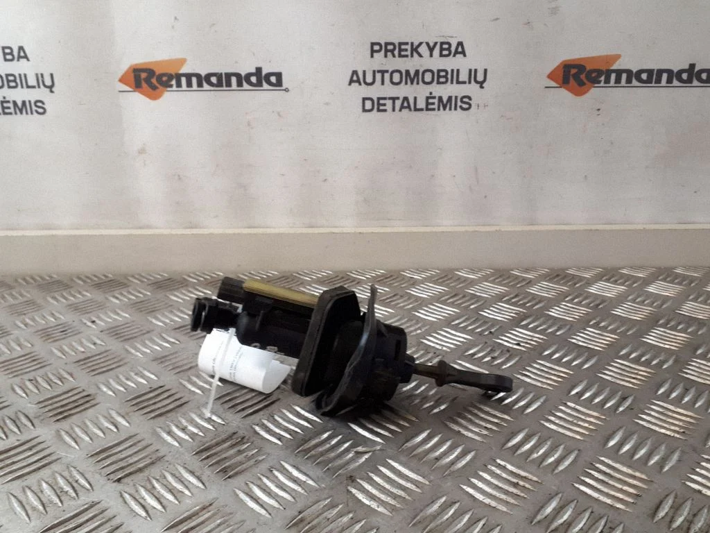 Siduri peasilinder 6G917A542