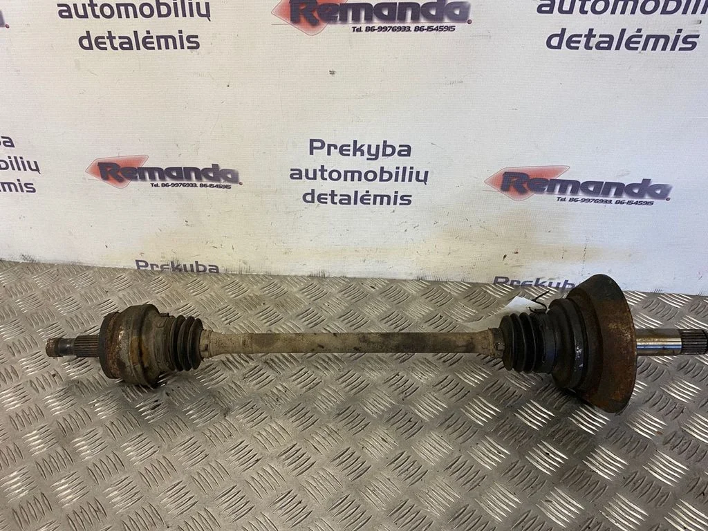 Rear driveshaft