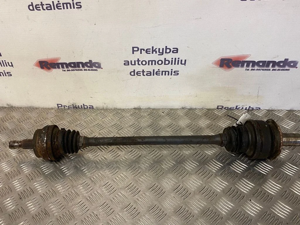 Rear driveshaft