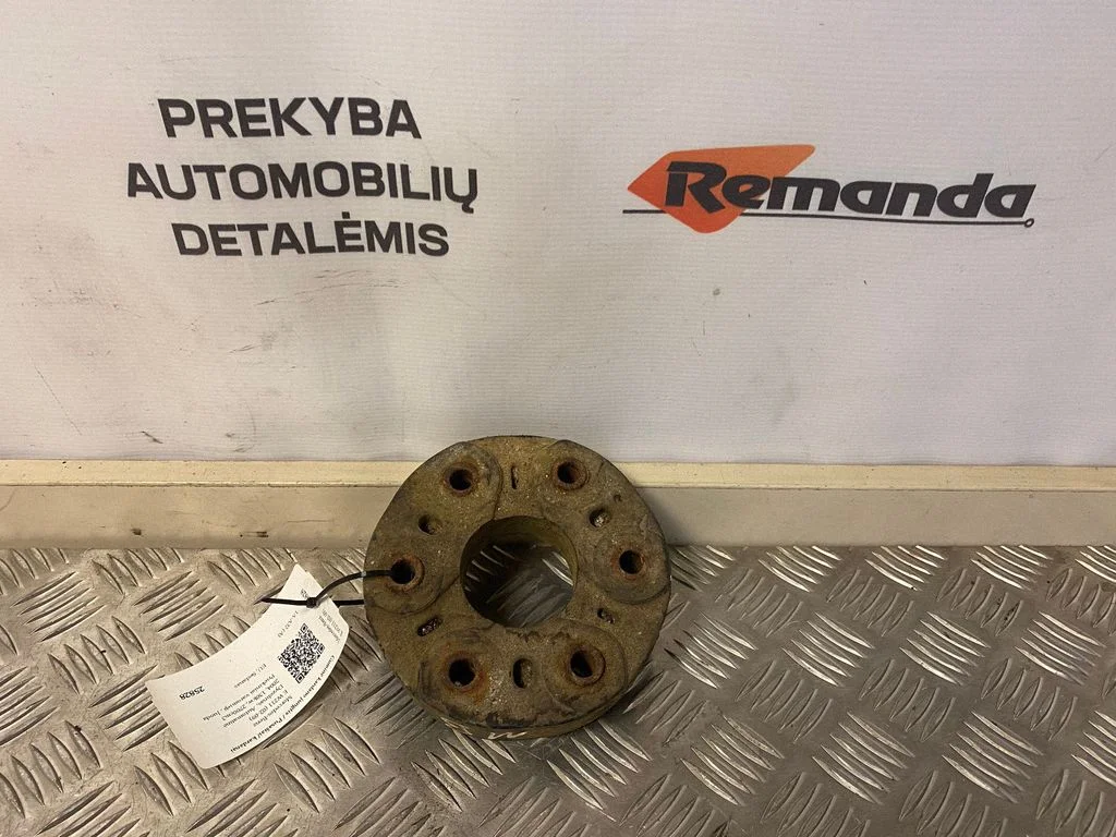 Guminė kardano jungtis