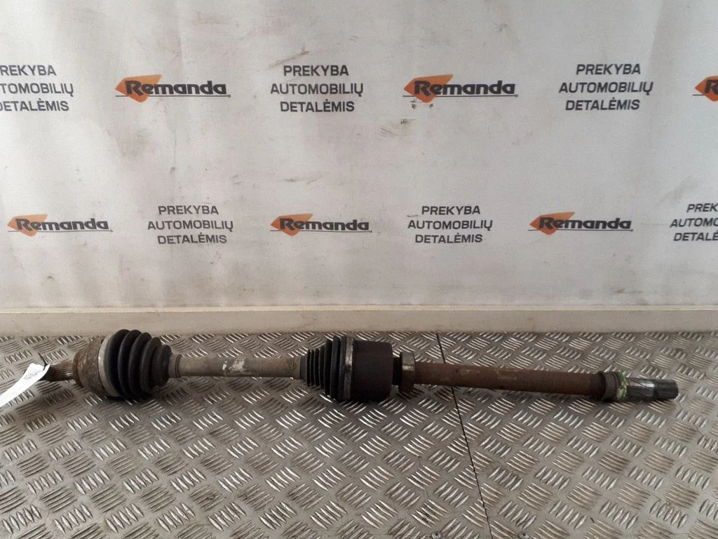 Front driveshaft 391005751R