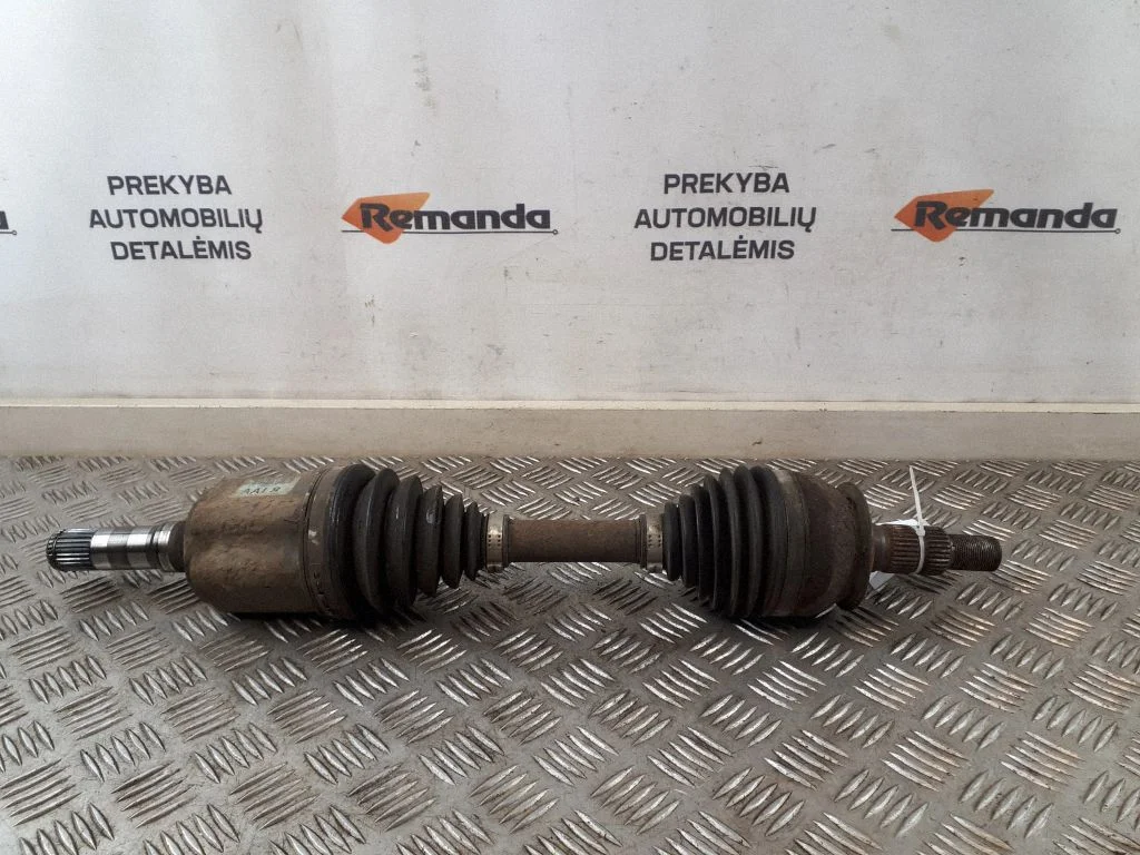 Priekšējā pusass AAL8