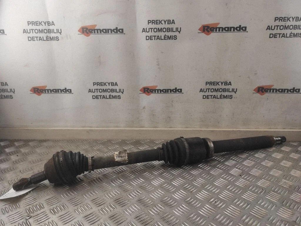 Priekšējā pusass AV613B436CC