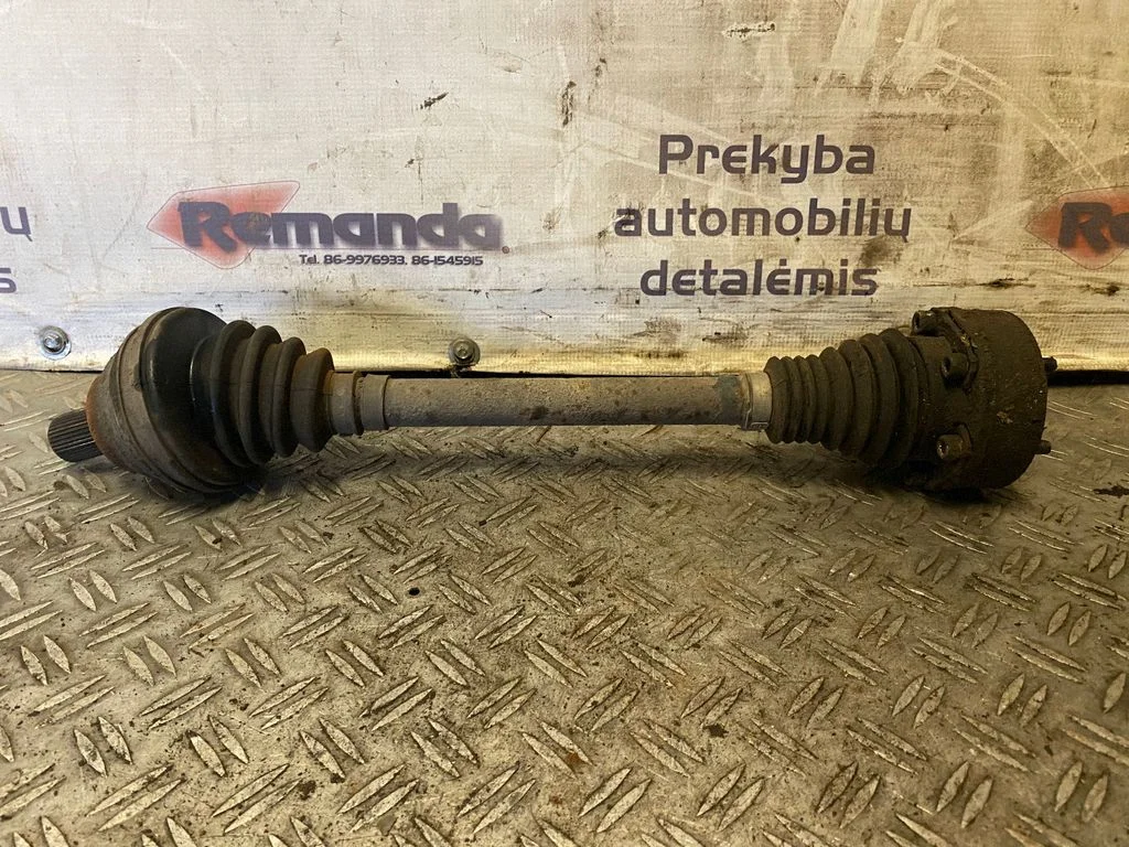 Priekšējā pusass – priekšējā kreisā