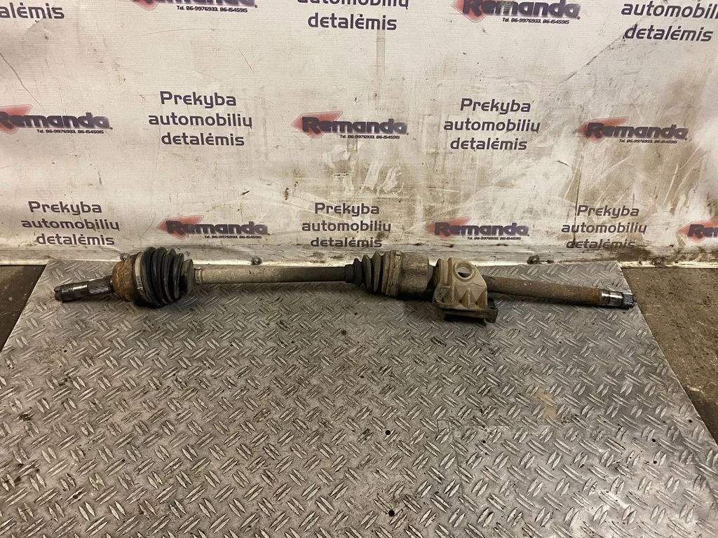 Priekinis pusašis