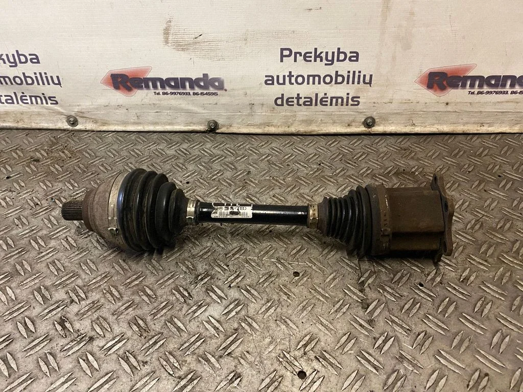 Priekšējā pusass 3C0407271T