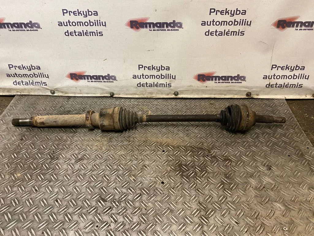 Priekinis pusašis