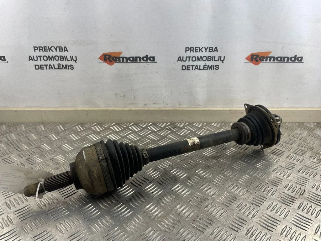 Front driveshaft – front left