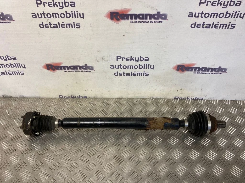 Priekšējā pusass 1K0407272BE