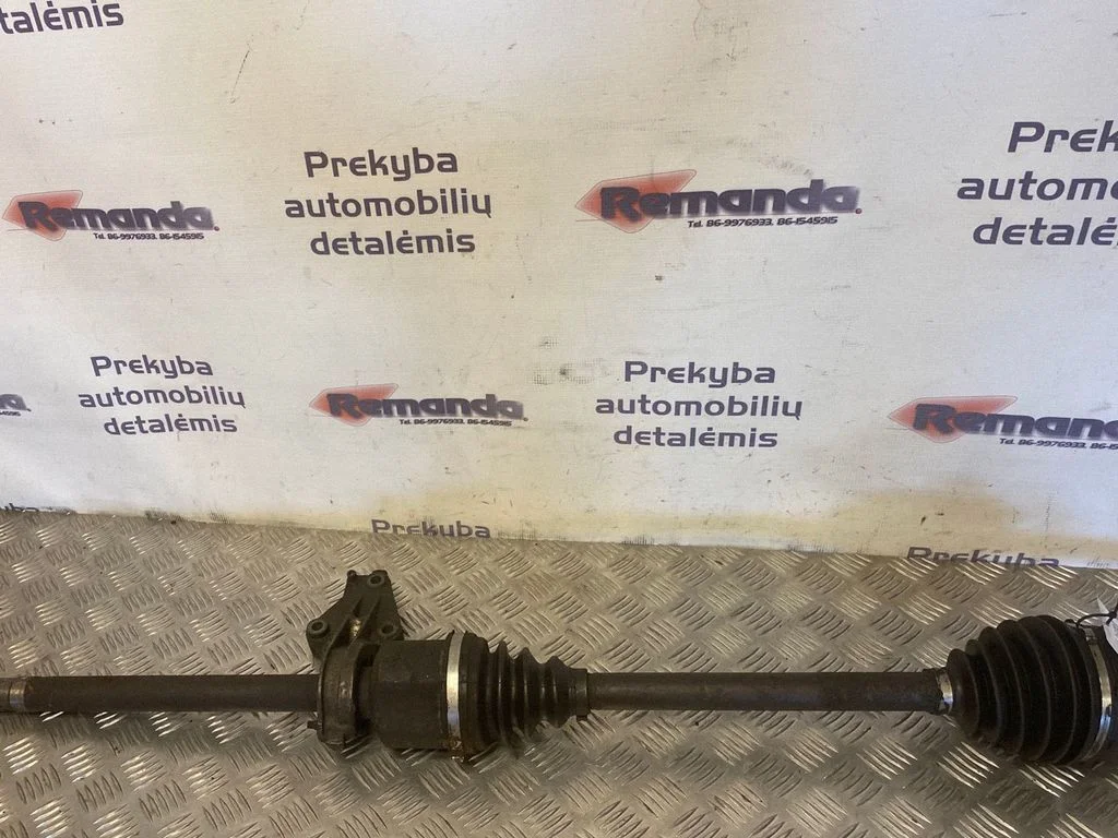 Priekinis pusašis