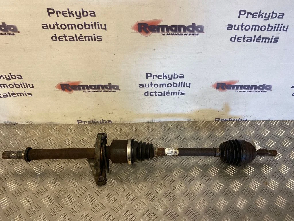 Front driveshaft 8200499586 – Renault Modus (2004-2007)