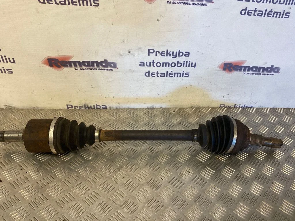 Priekinis pusašis