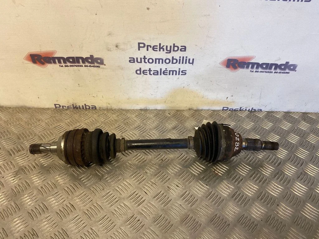 Priekšējā pusass 13166585