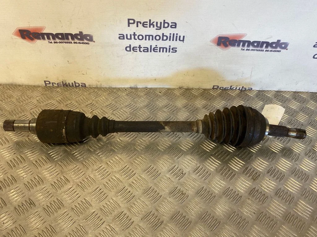 Priekinis pusašis