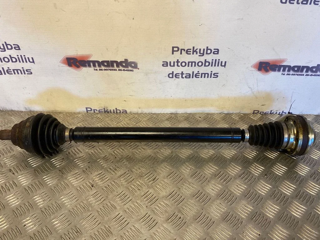 Priekšējā pusass – priekšējā labā