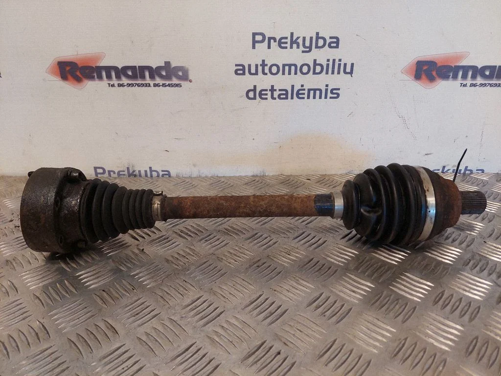 Front driveshaft – front left