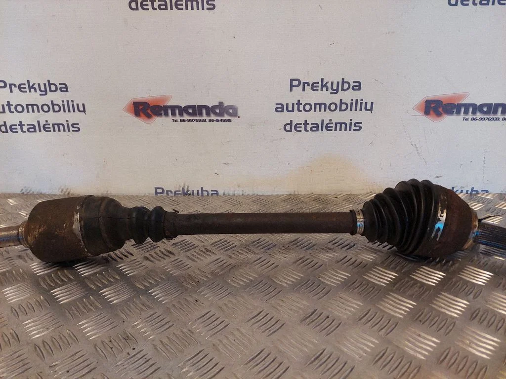 Priekinis pusašis