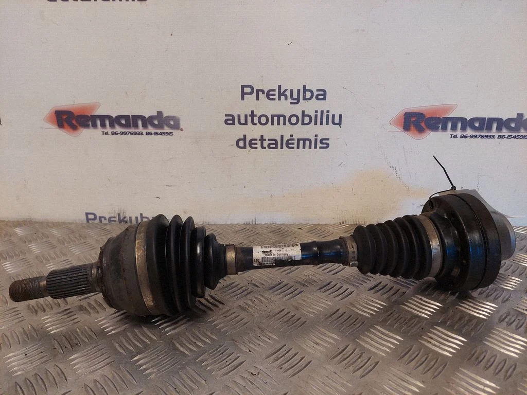 Priekšējā pusass 7L0407271C