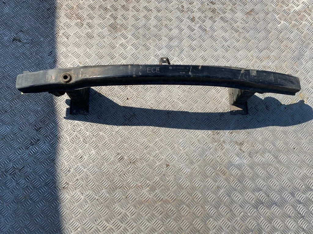 Priekšējā bampera šķērssija 51117146645